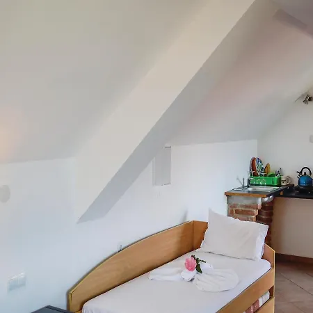 Апартаменты 0-bedroom In Sinemorets